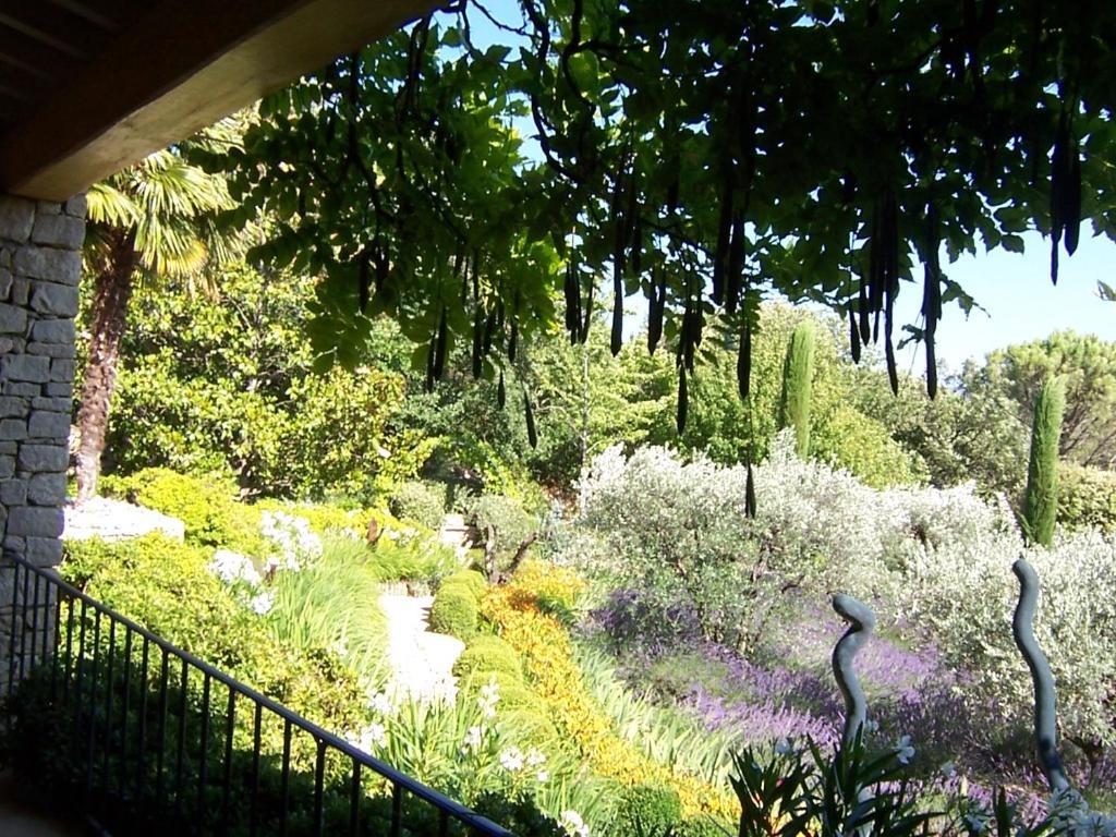 Lou Granos Bed and Breakfast Gordes Εξωτερικό φωτογραφία
